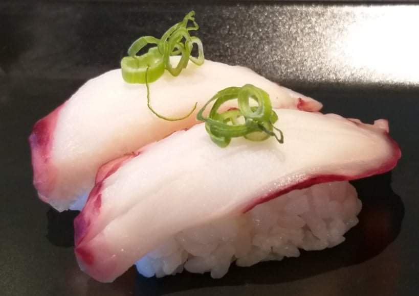 Tintenfisch Nigiri